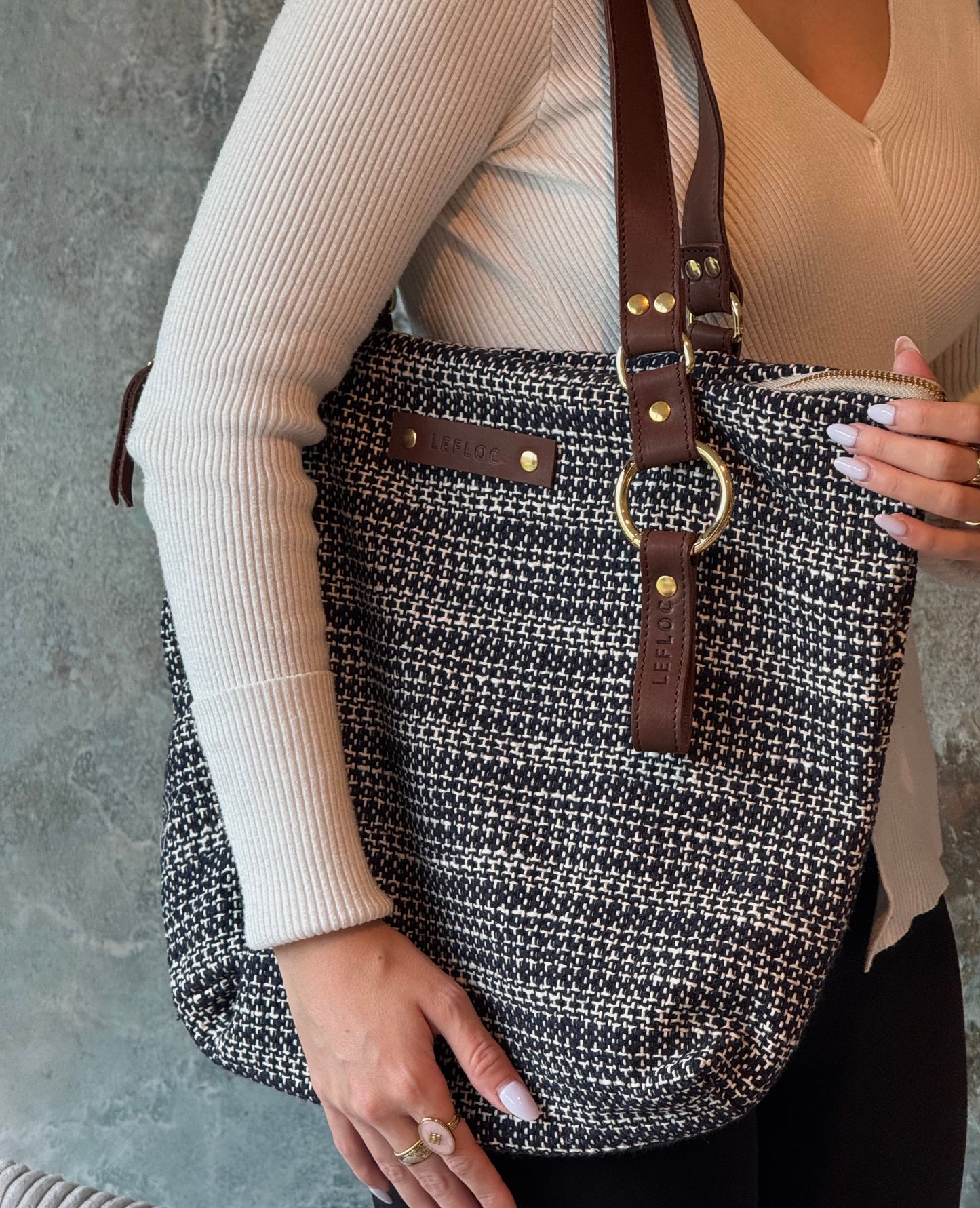 Bolso Paula azul cenefa