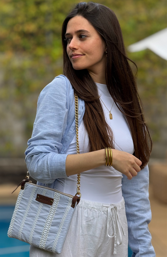 Bolso Lili azul bordado